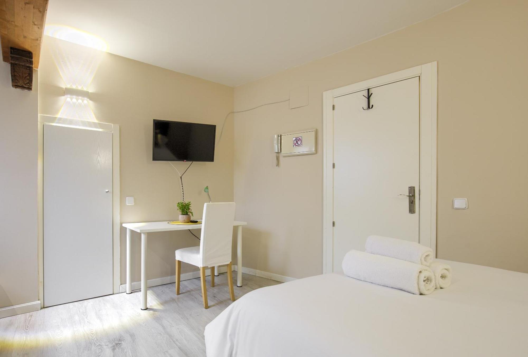 Apartamentos Ryc Alcalá de Henares Eksteriør bilde